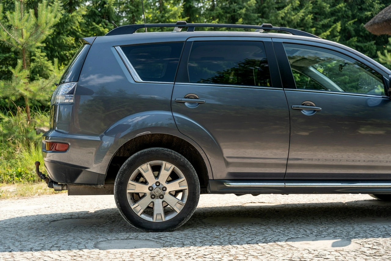 Mitsubishi Outlander - Zdjęcie 7