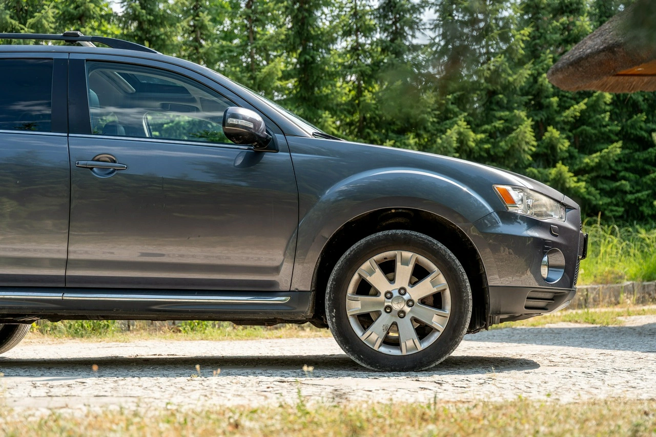 Mitsubishi Outlander - Zdjęcie 8