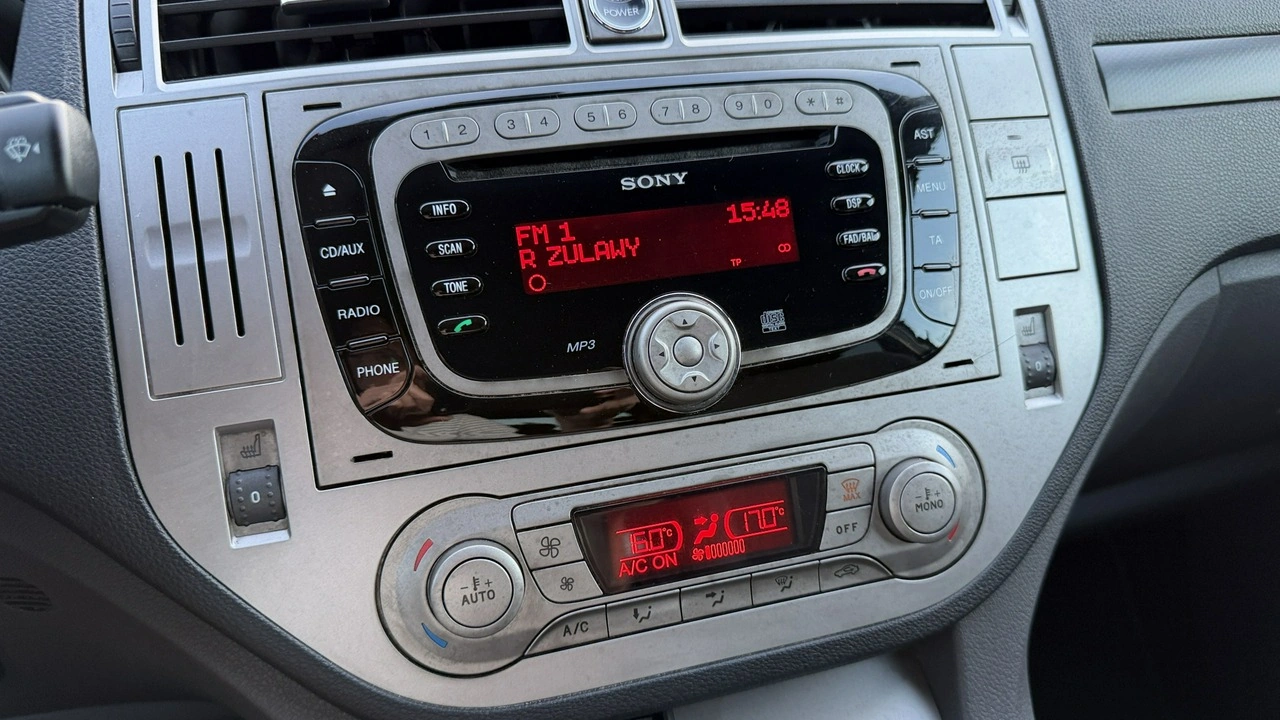 Ford Kuga - Zdjęcie 34