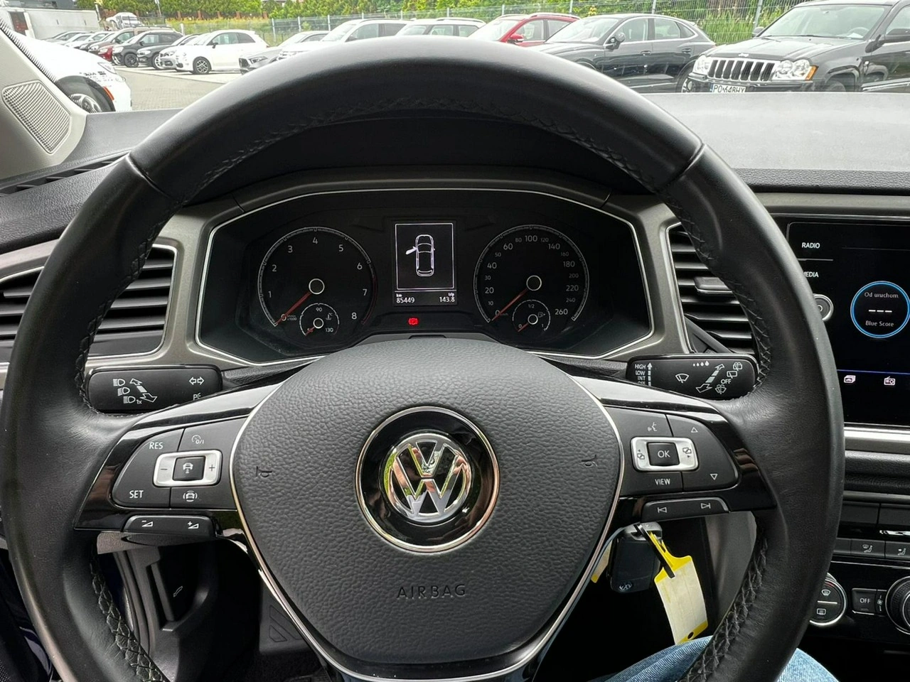 Volkswagen T-Roc - Zdjęcie 8