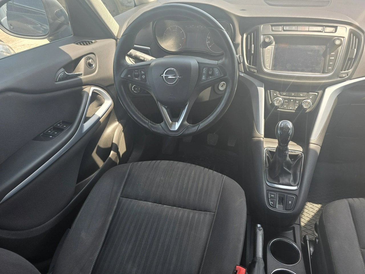 Opel Zafira - Zdjęcie 14