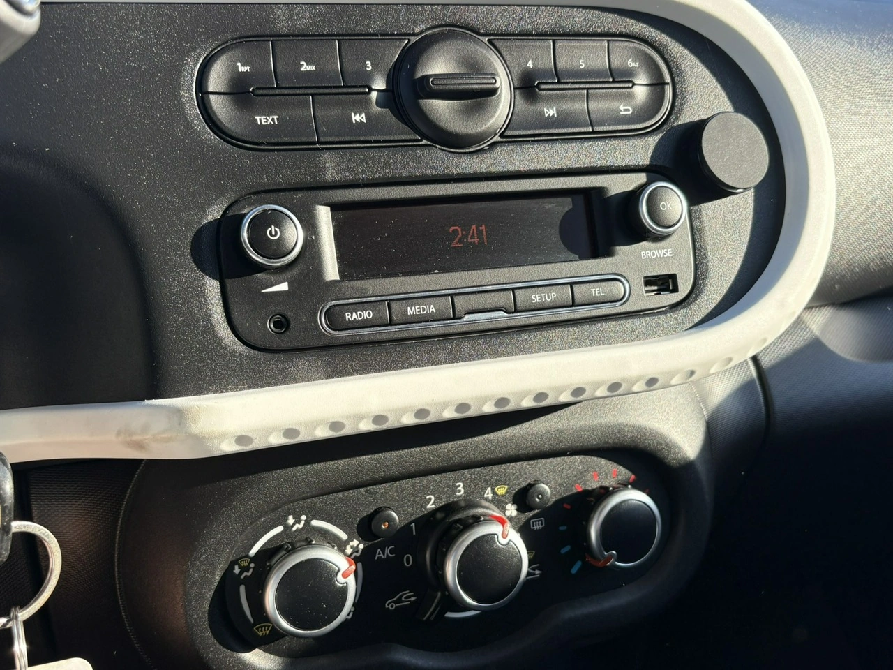 Renault Twingo - Zdjęcie 17