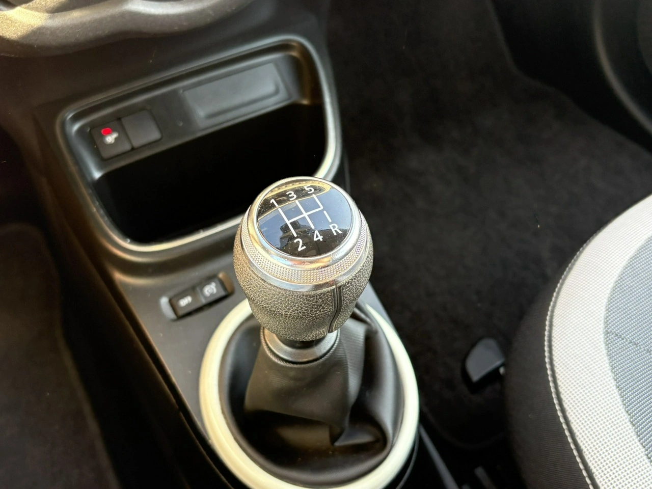 Renault Twingo - Zdjęcie 19