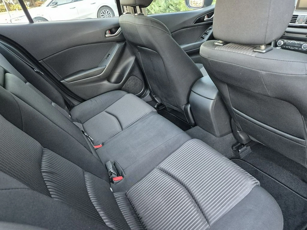 Mazda 3 - Zdjęcie 18