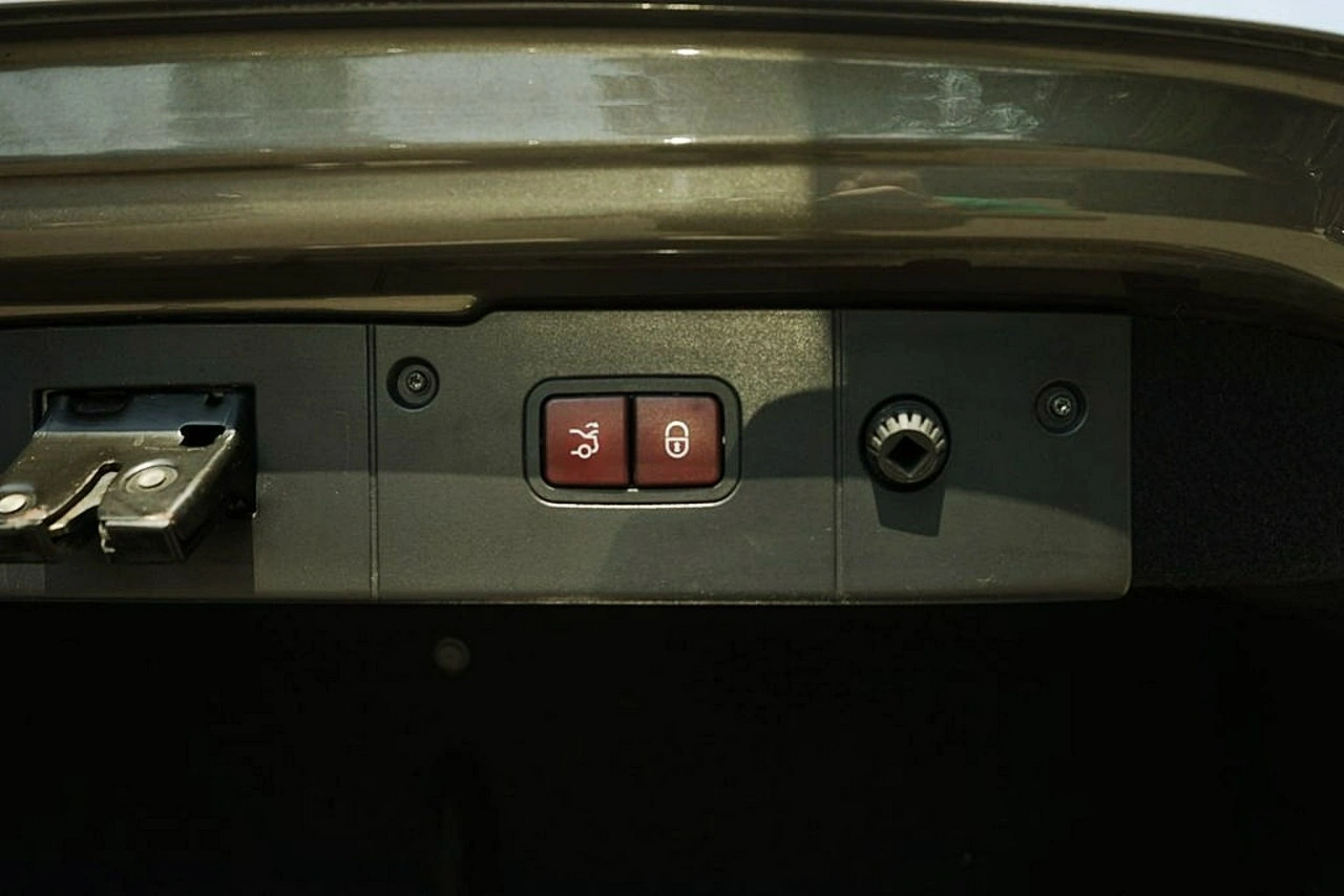 Mercedes CLS 350 - Zdjęcie 25