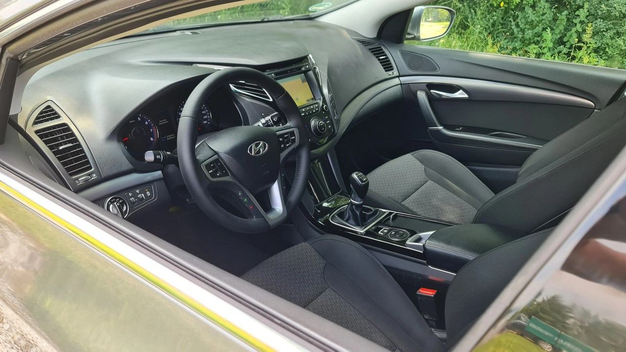 Hyundai i40 - Zdjęcie 10
