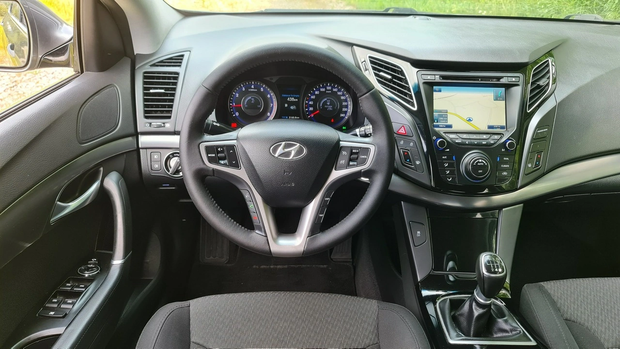 Hyundai i40 - Zdjęcie 14