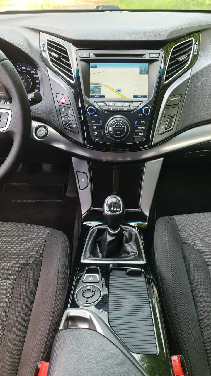Hyundai i40 - Zdjęcie 17