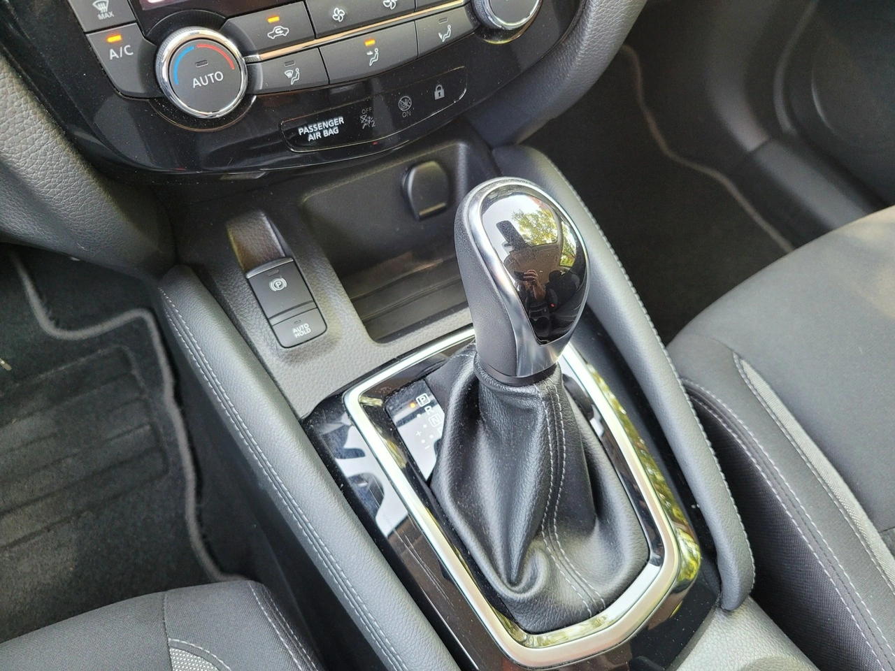 Nissan Qashqai - Zdjęcie 17