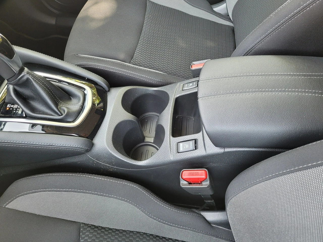 Nissan Qashqai - Zdjęcie 18