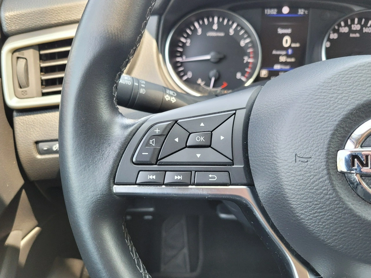Nissan Qashqai - Zdjęcie 21