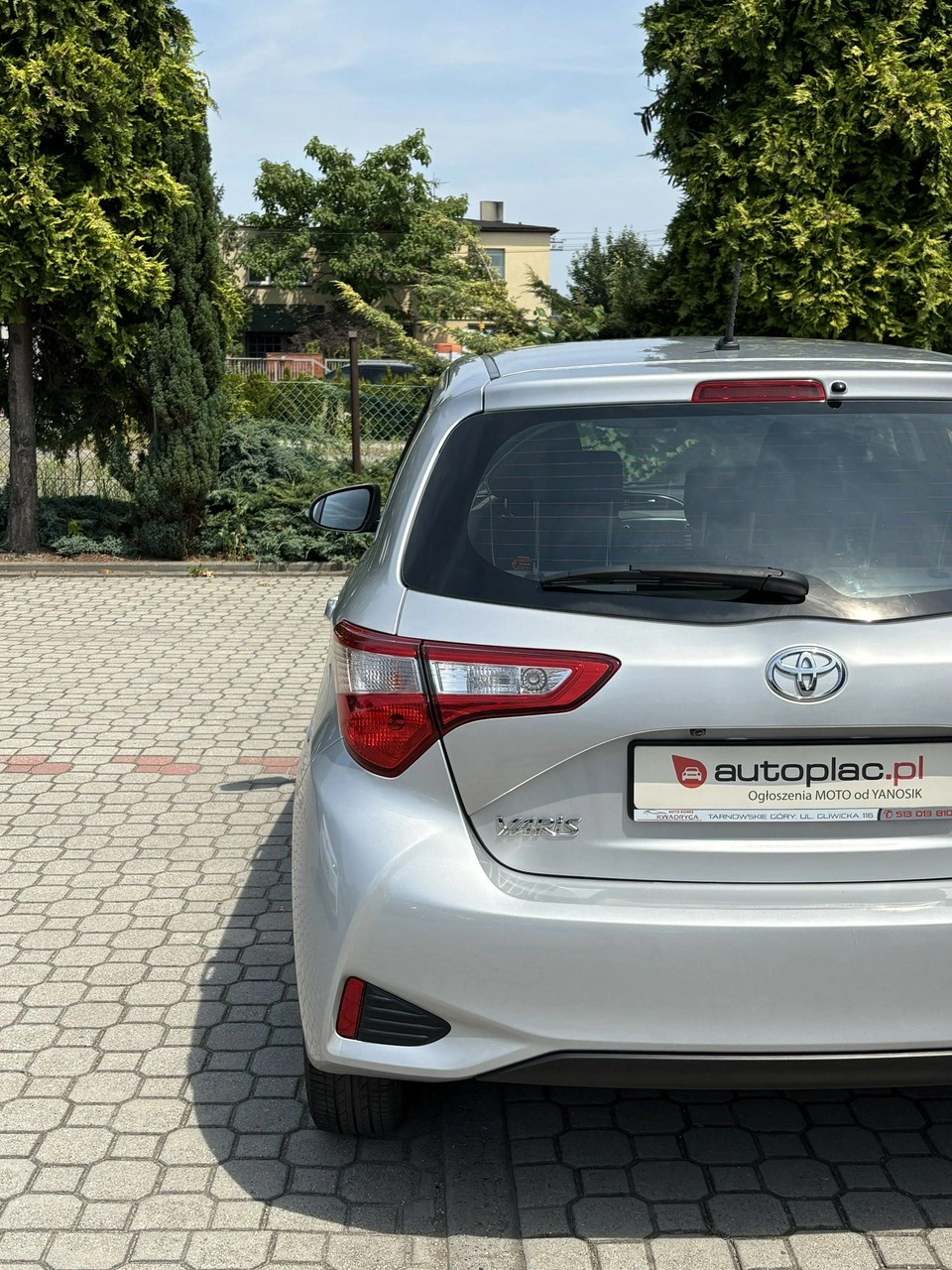 Toyota Yaris - Zdjęcie 11