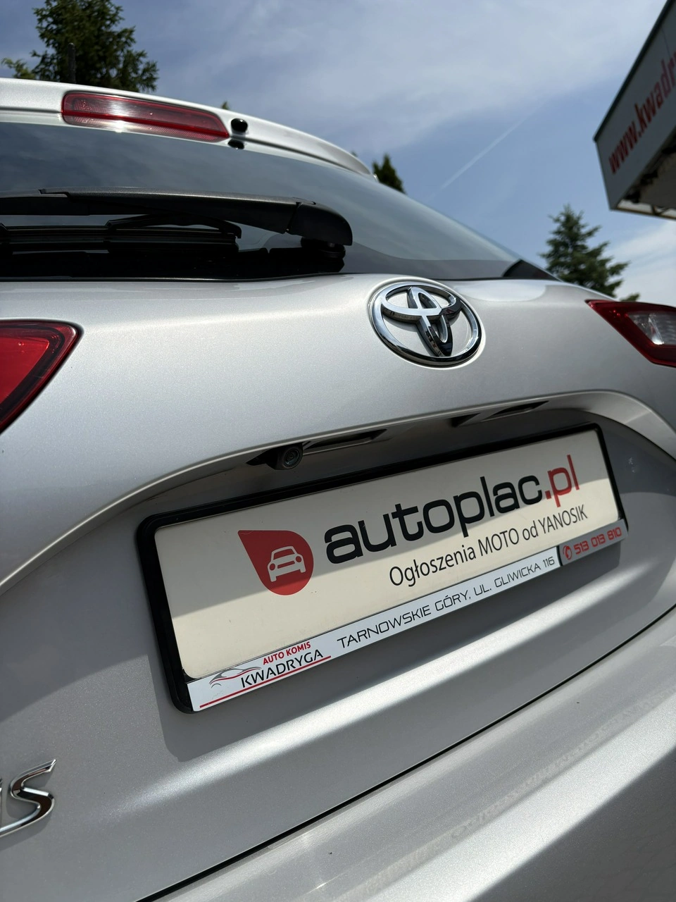 Toyota Yaris - Zdjęcie 12