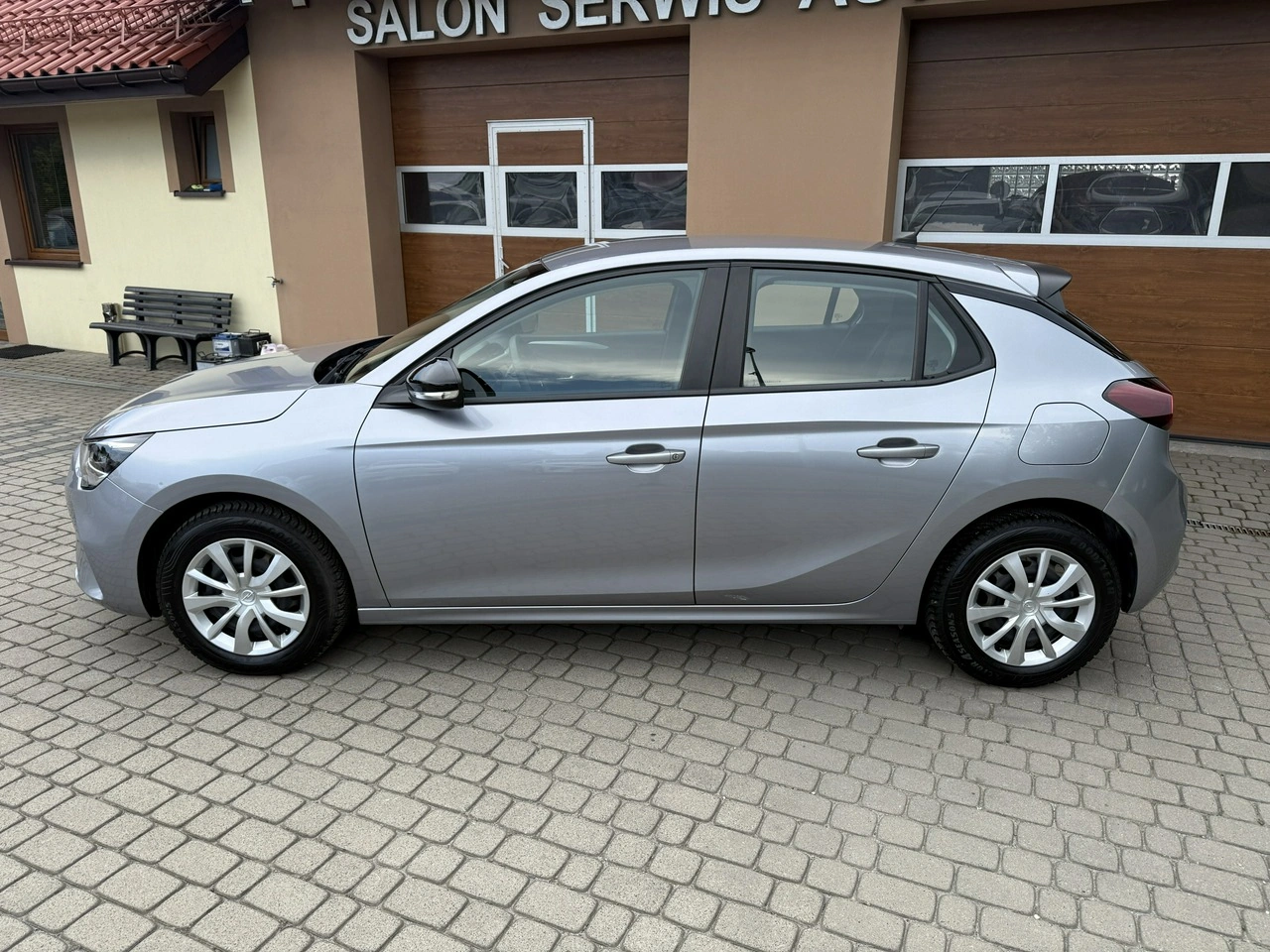 Opel Corsa - Zdjęcie 10