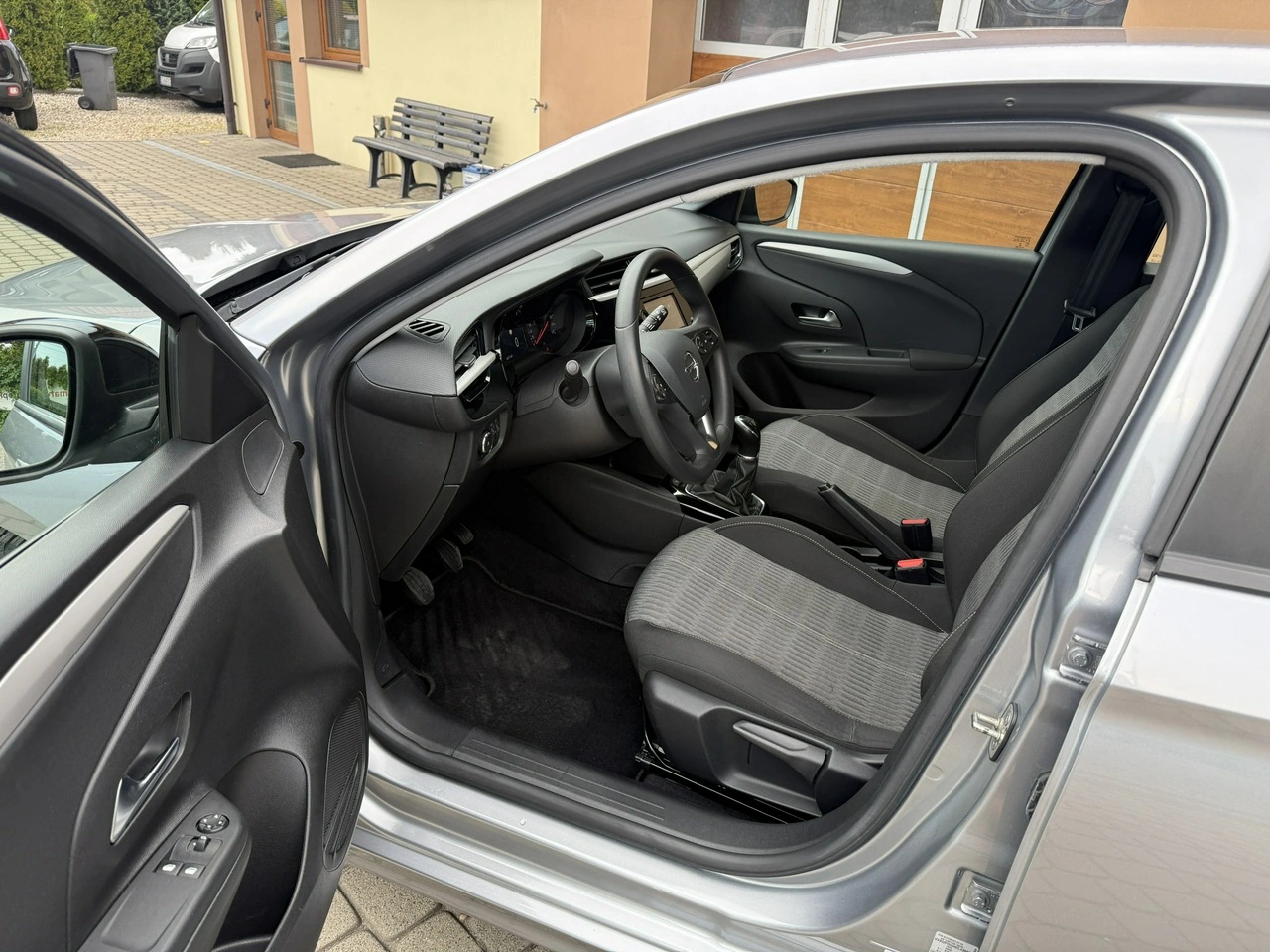 Opel Corsa - Zdjęcie 18