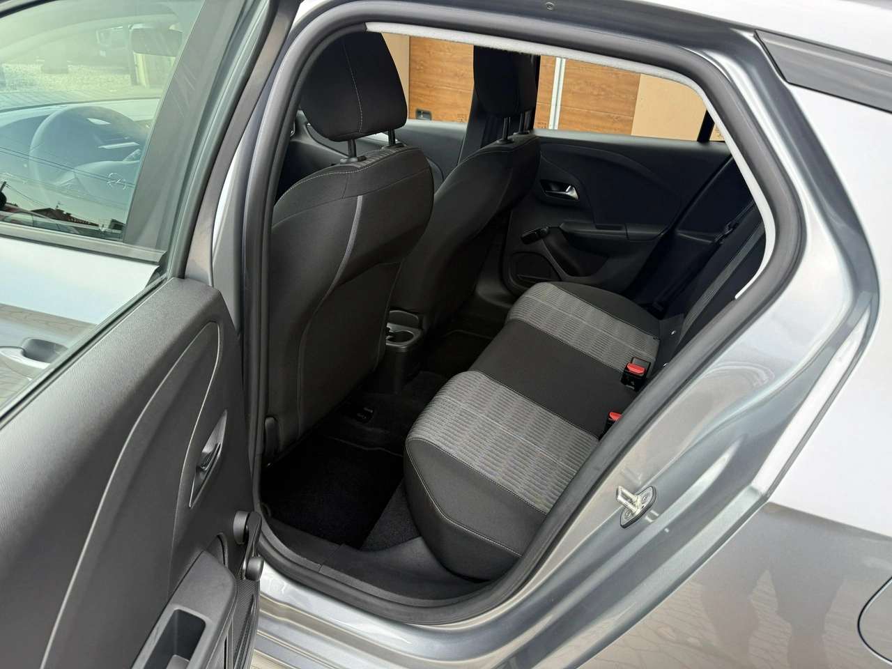 Opel Corsa - Zdjęcie 21