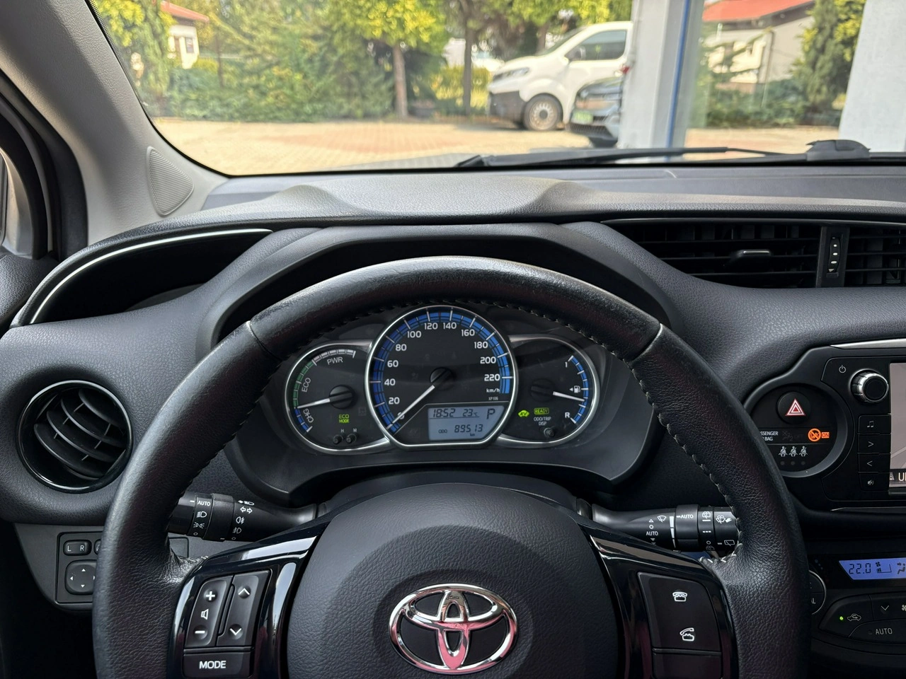 Toyota Yaris - Zdjęcie 20
