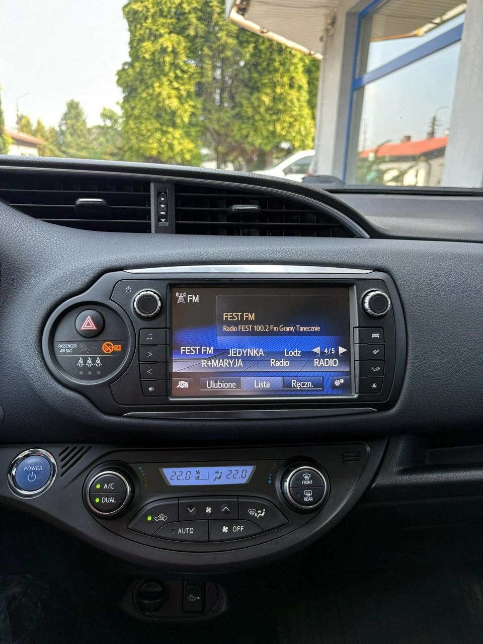 Toyota Yaris - Zdjęcie 23