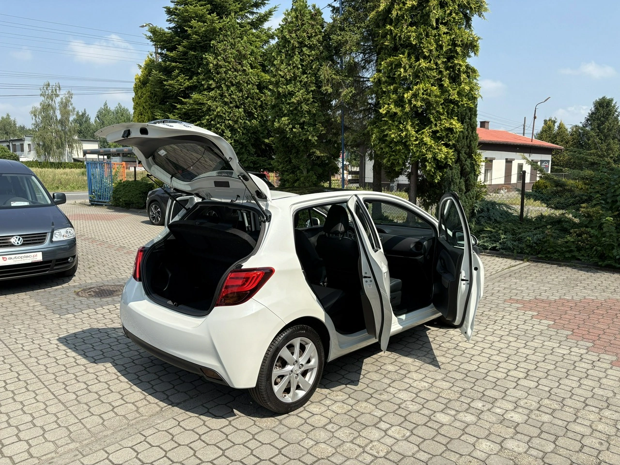 Toyota Yaris - Zdjęcie 32