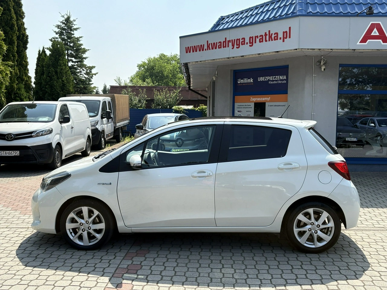 Toyota Yaris - Zdjęcie 8