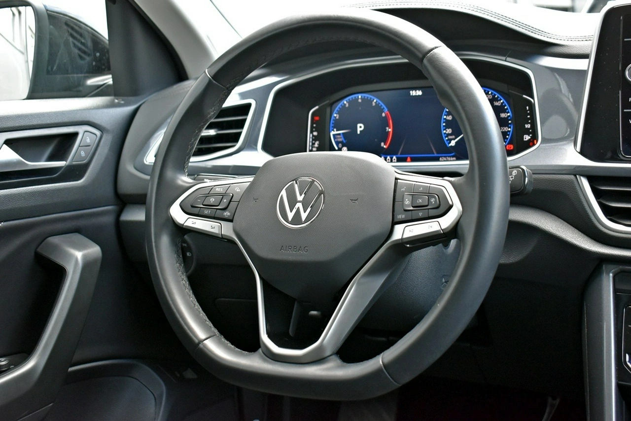Volkswagen T-Roc - Zdjęcie 17