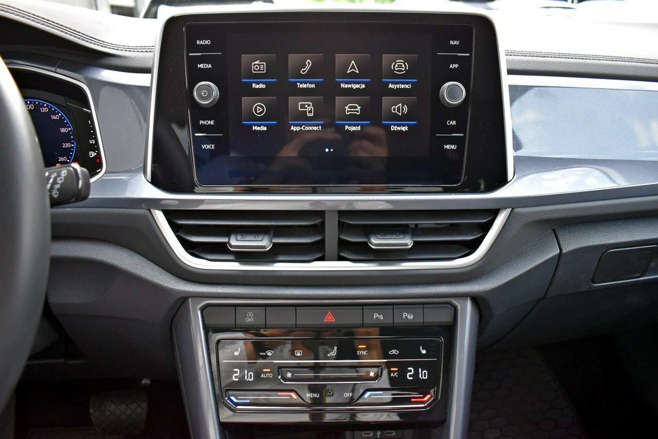Volkswagen T-Roc - Zdjęcie 18