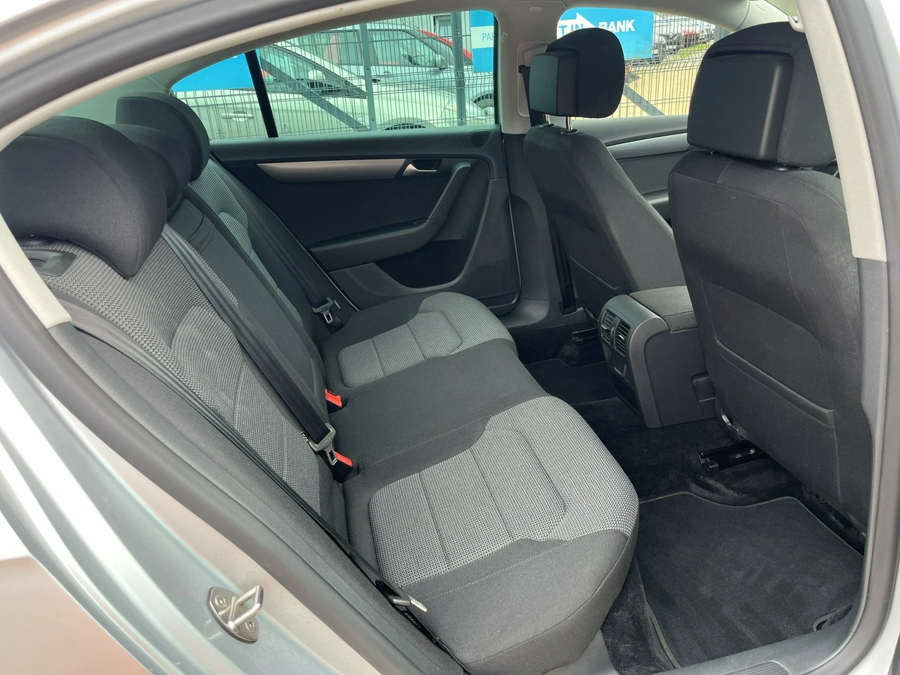 Volkswagen Passat - Zdjęcie 20