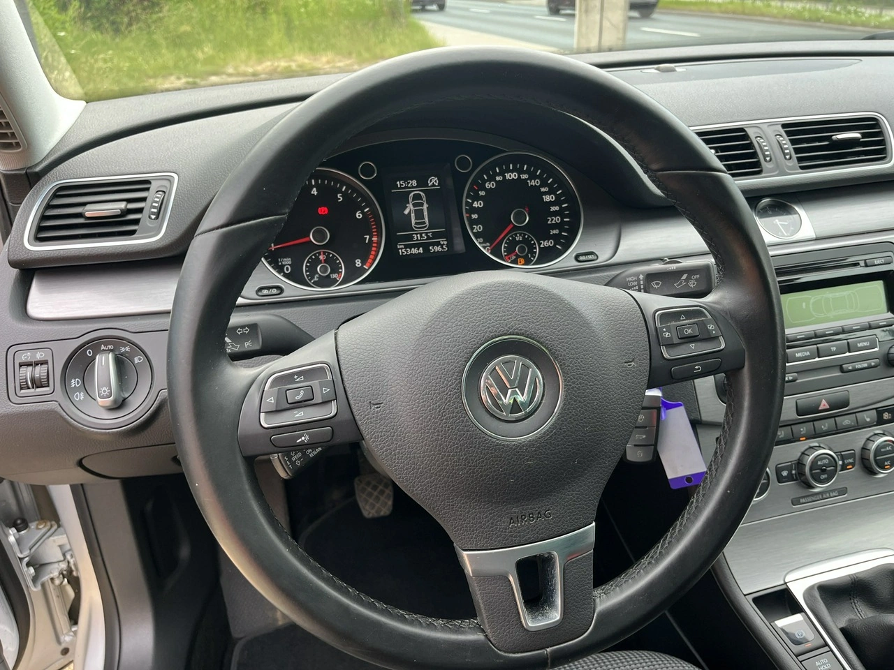 Volkswagen Passat - Zdjęcie 23