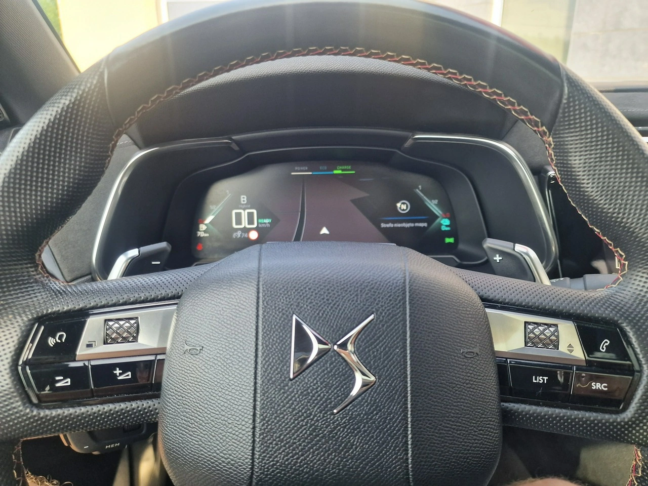DS Automobiles DS 7 Crossback - Zdjęcie 25