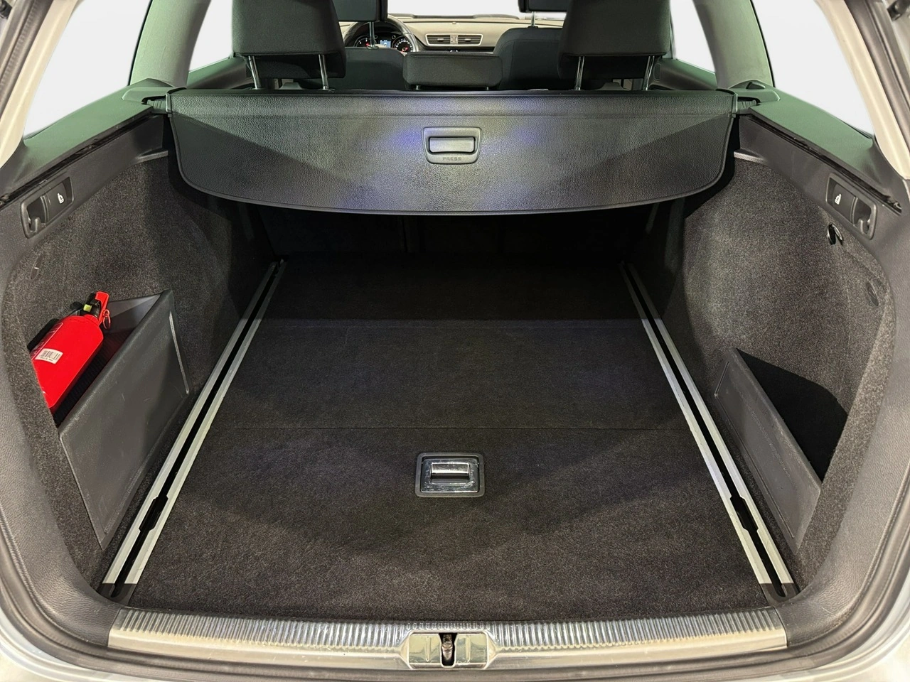 Volkswagen Passat Variant - Zdjęcie 11
