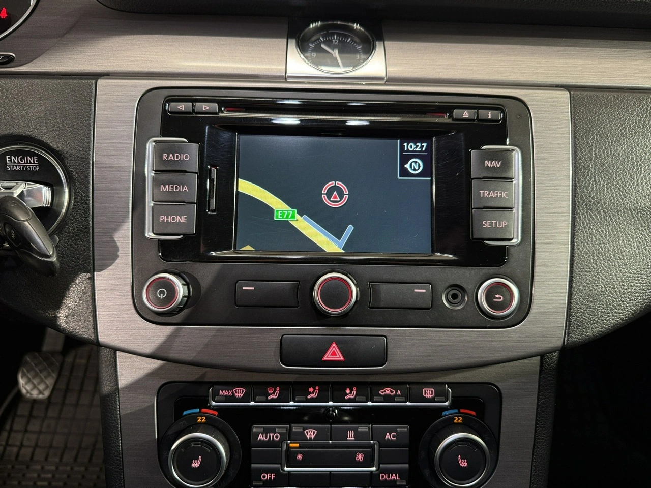 Volkswagen Passat Variant - Zdjęcie 18