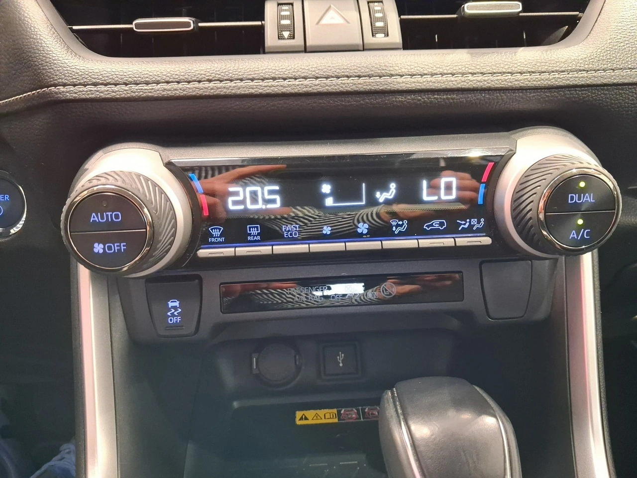 Toyota RAV-4 - Zdjęcie 29
