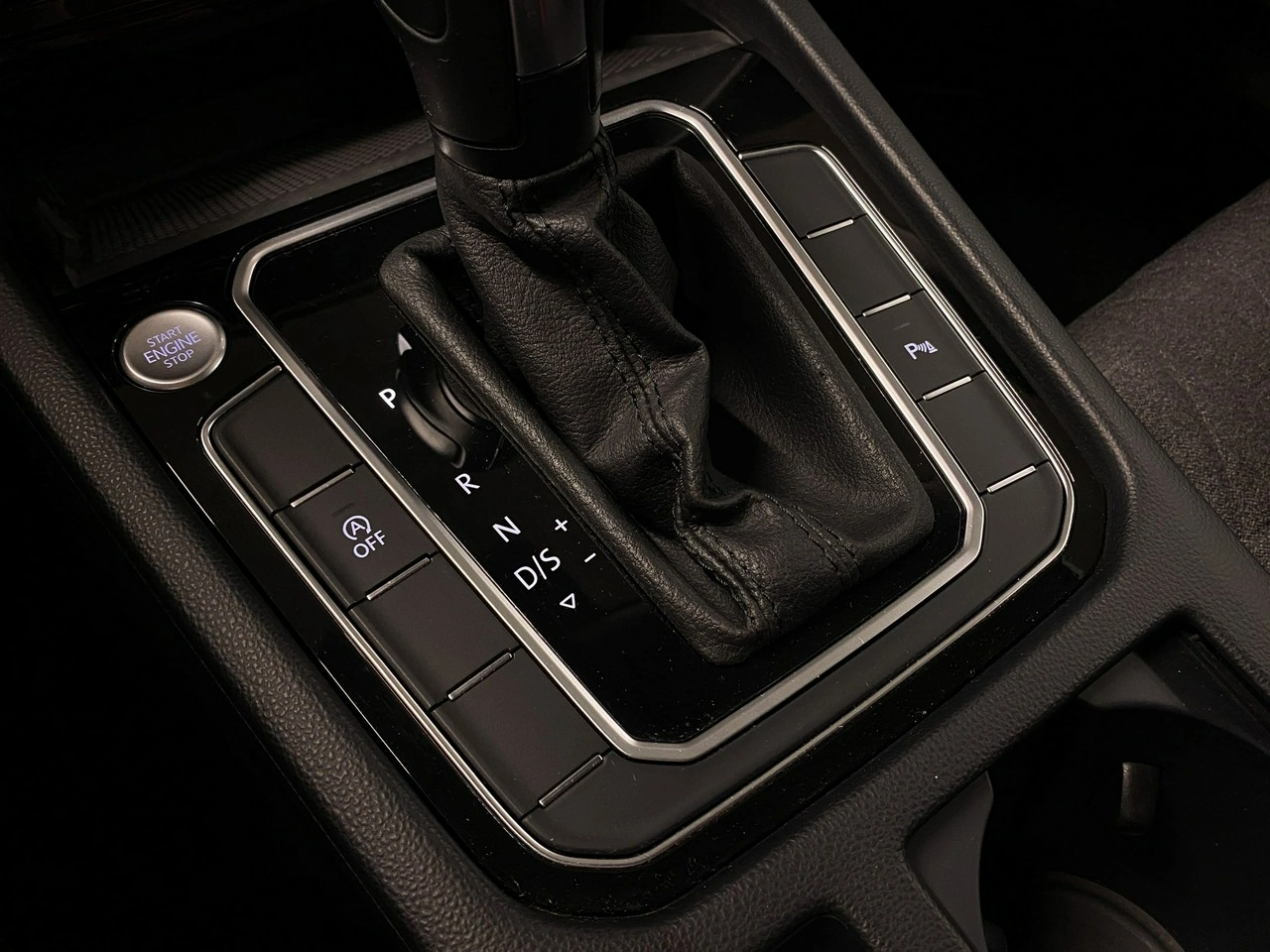 Volkswagen Passat Variant - Zdjęcie 34