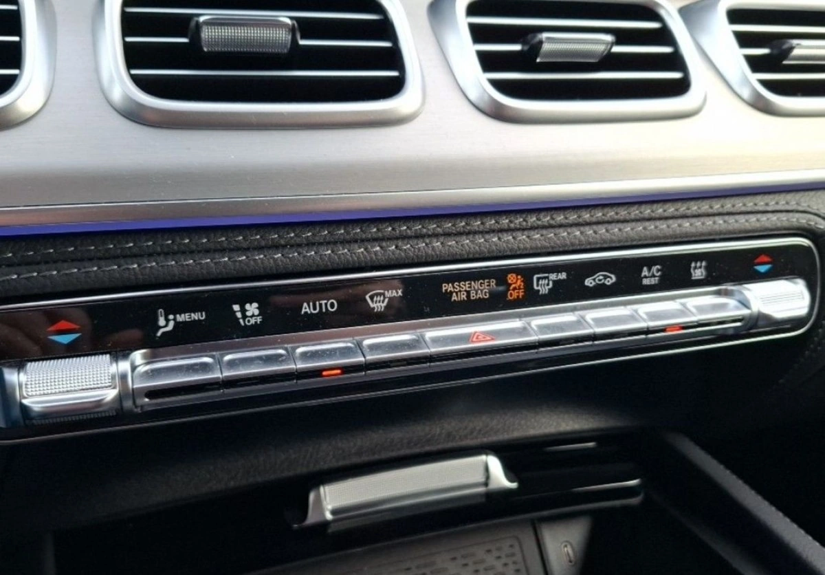 Mercedes-Benz GLE - Zdjęcie 30