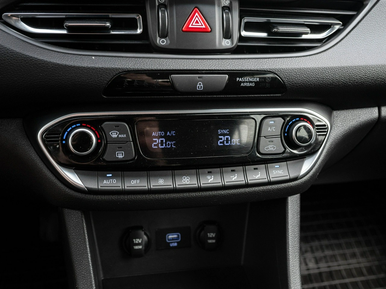 Hyundai i30 - Zdjęcie 17
