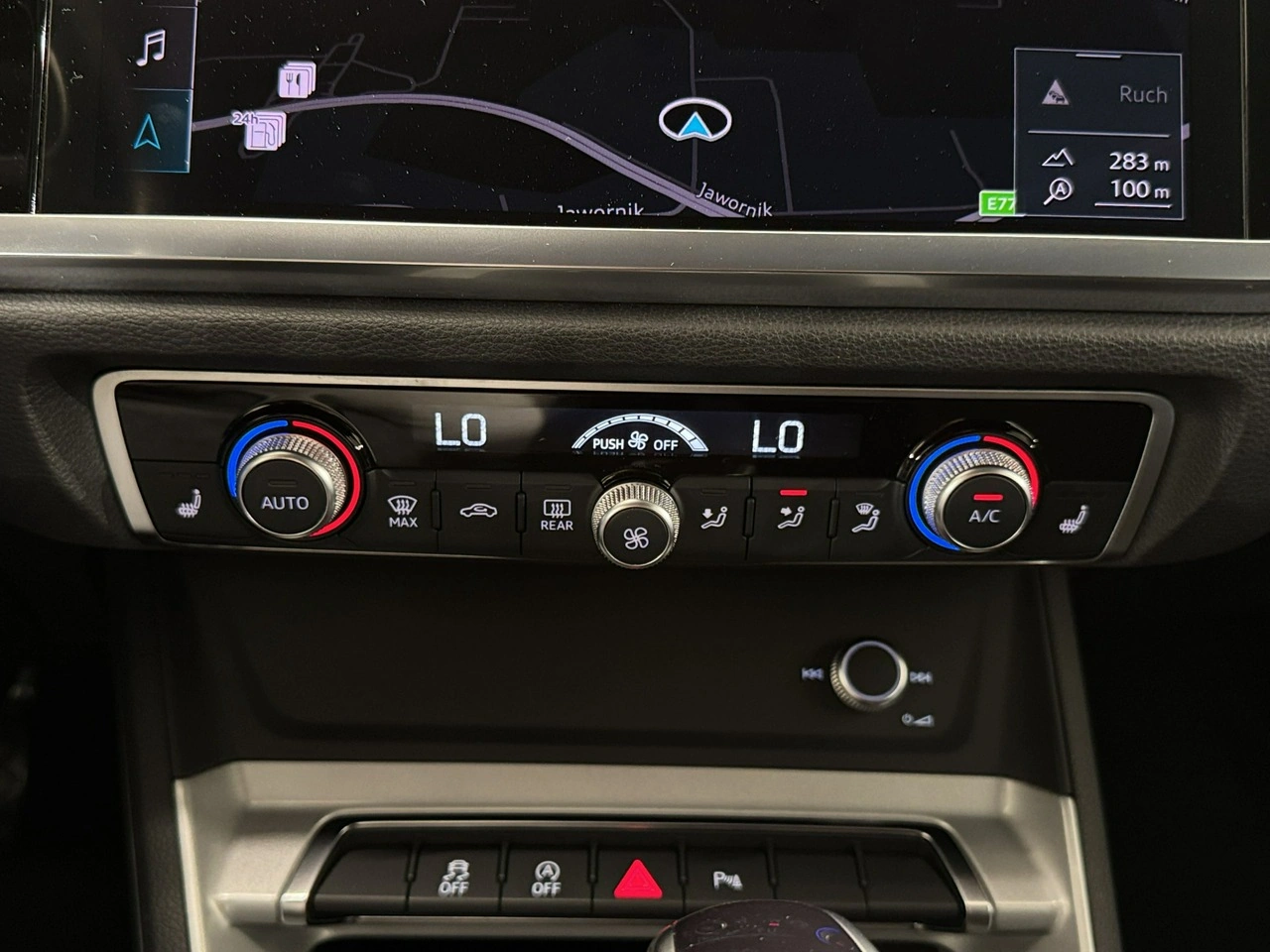 Audi Q3 - Zdjęcie 24