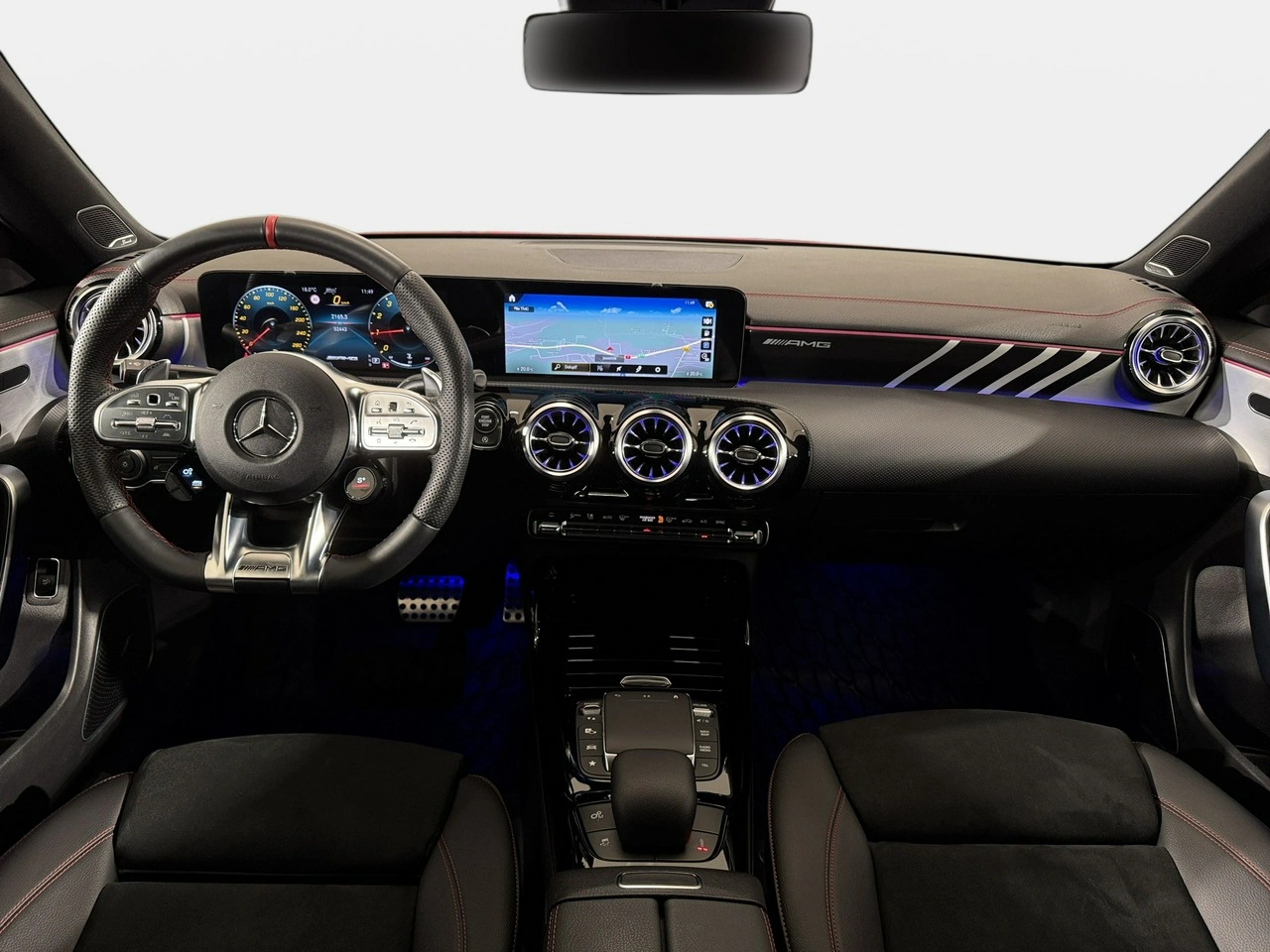 Mercedes CLA 35 AMG - Zdjęcie 16