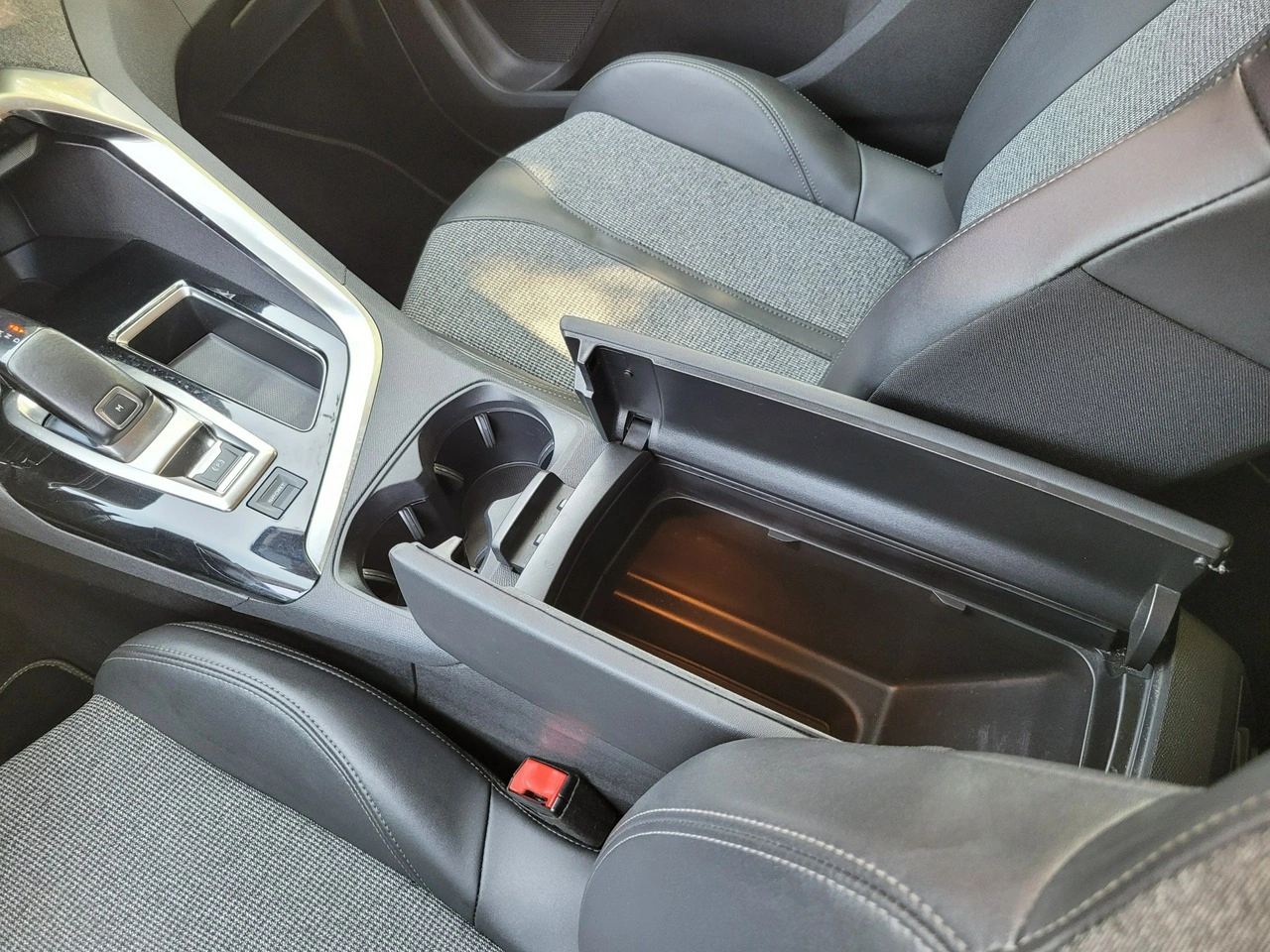 Peugeot 3008 - Zdjęcie 21