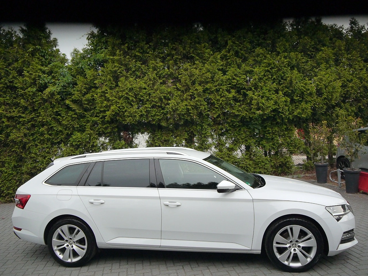 Skoda Superb - Zdjęcie 9