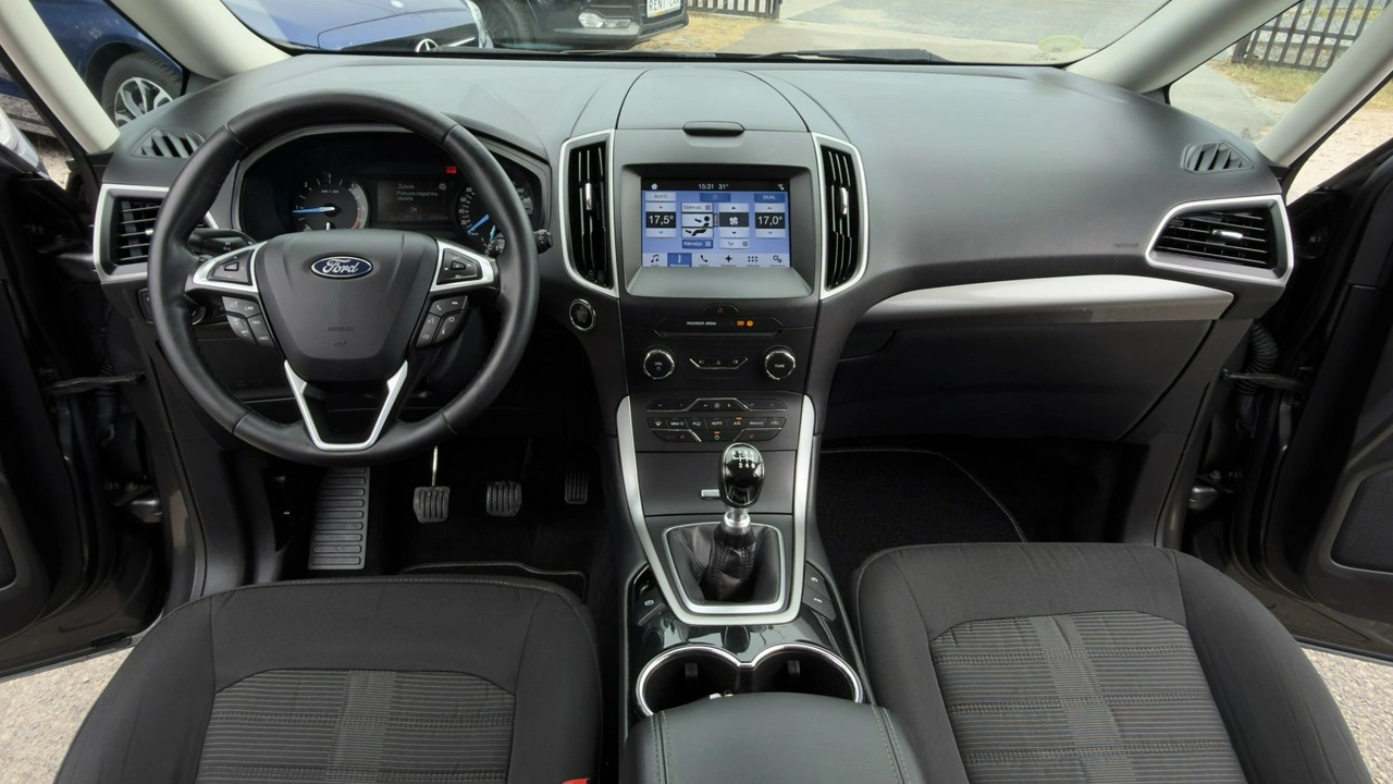 Ford Galaxy - Zdjęcie 17