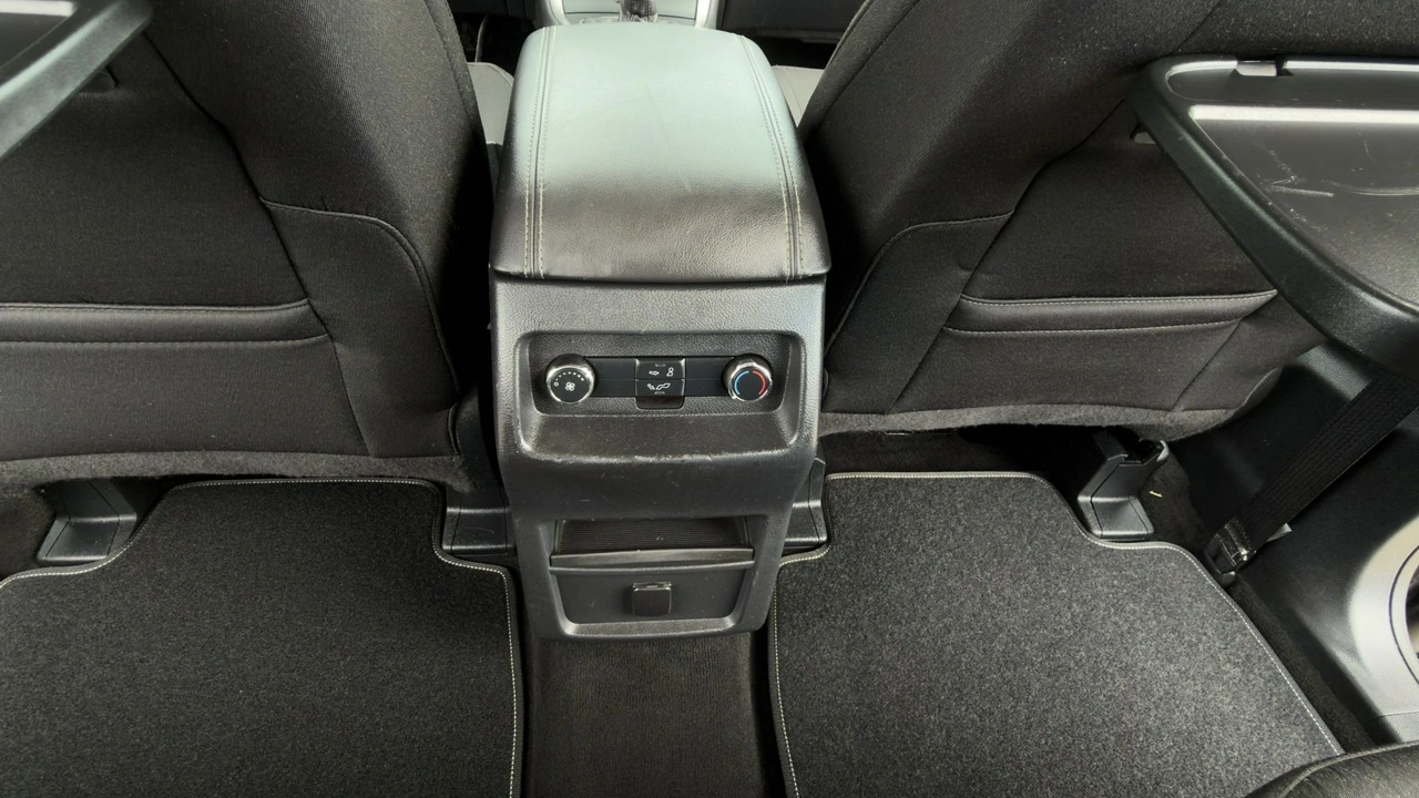 Ford Galaxy - Zdjęcie 24