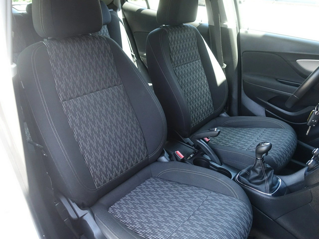 Opel Mokka - Zdjęcie 13