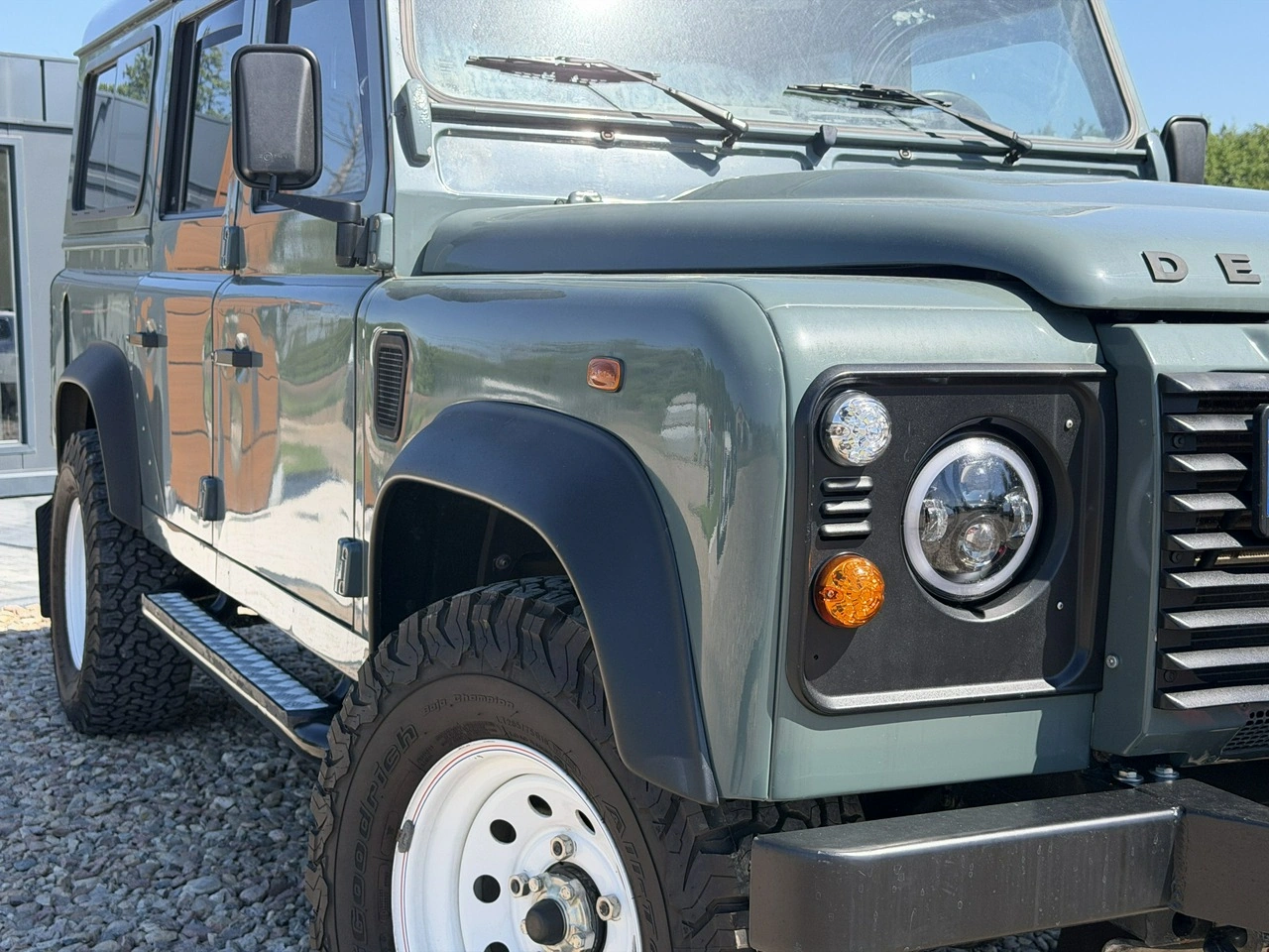 Land Rover Defender - Zdjęcie 11