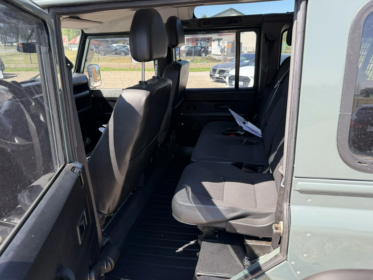 Land Rover Defender - Zdjęcie 22