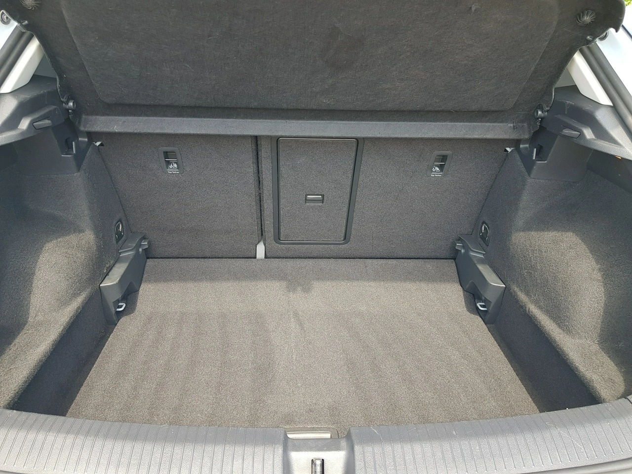 Volkswagen T-Roc - Zdjęcie 13
