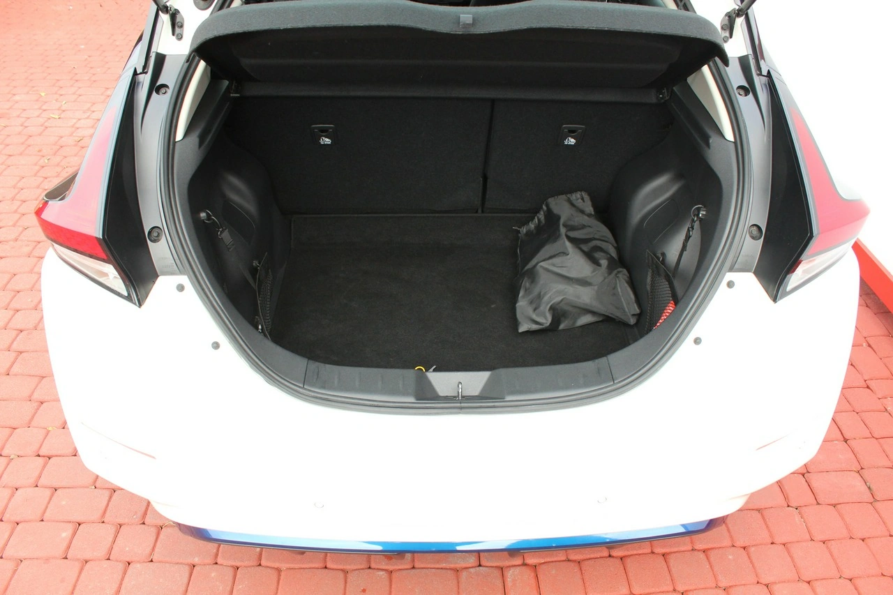 Nissan Leaf - Zdjęcie 33