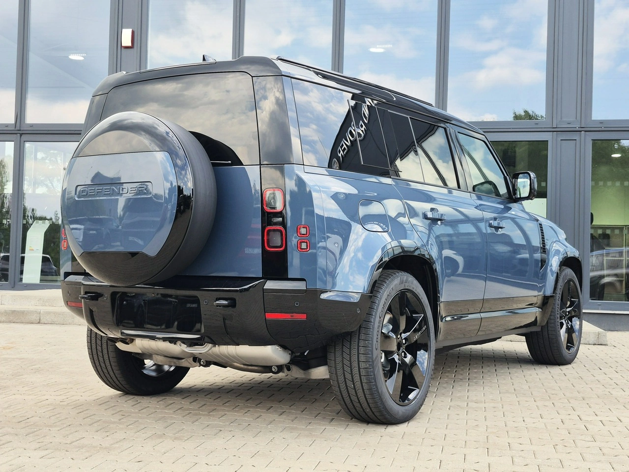 Land Rover Defender - Zdjęcie 10