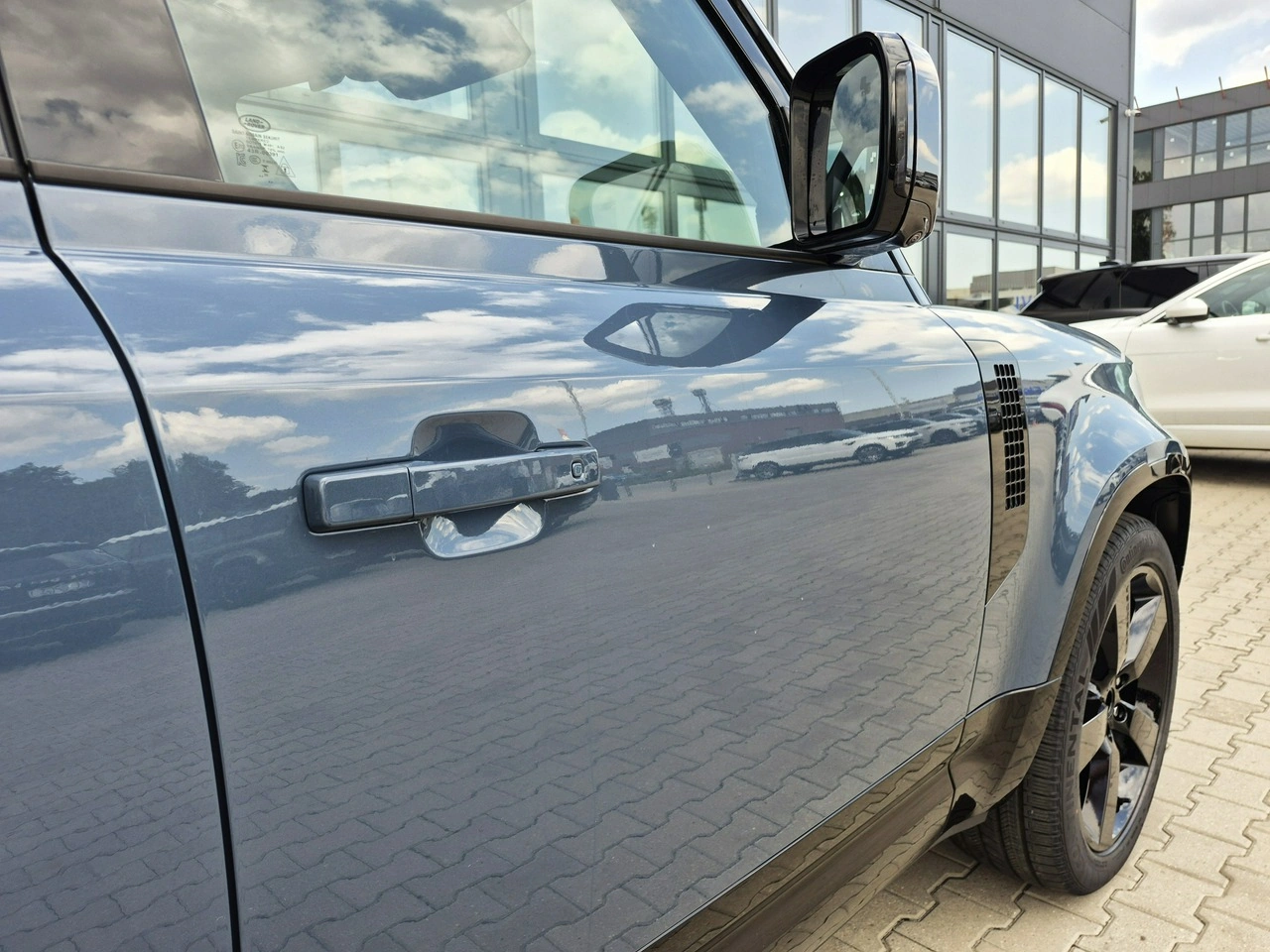Land Rover Defender - Zdjęcie 12