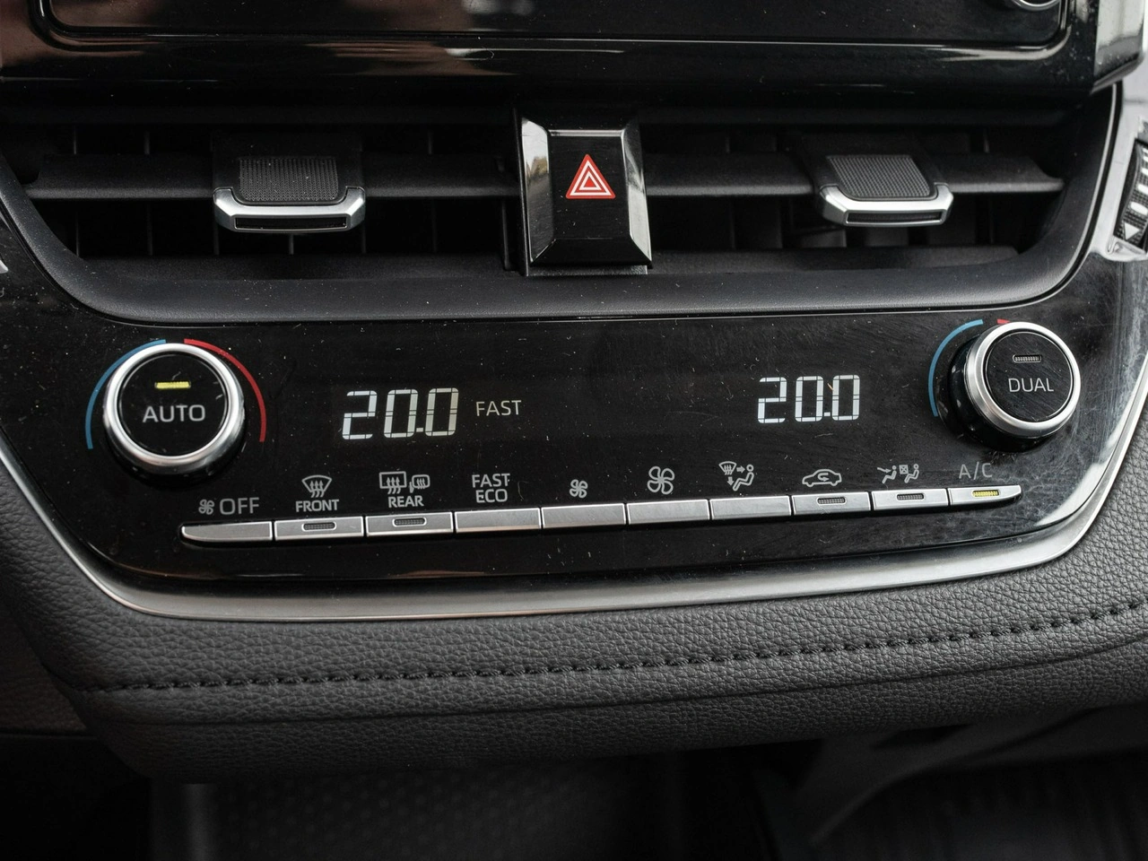 Toyota Corolla - Zdjęcie 15