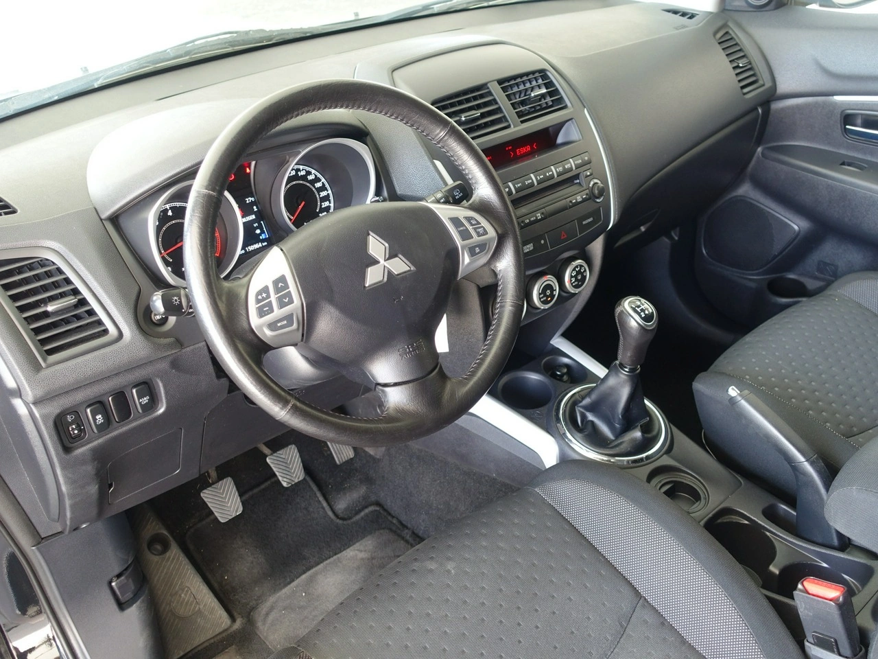 Mitsubishi ASX - Zdjęcie 12
